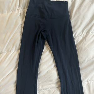 Lululemon align 25” size 4 navy blue